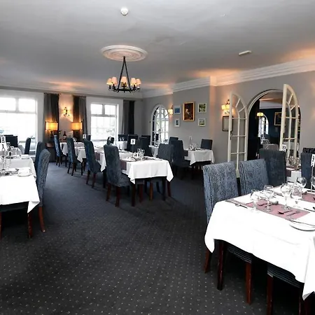 At Leenane Hotel *
